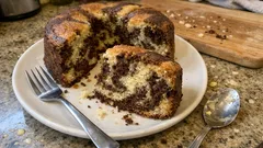 Bolo mármore sem ovos: fofo, húmido e com um marmoreado bonito (passo a passo)