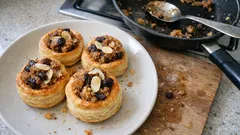 Vol-au-vent de alheira e frutos secos: uma entrada simples que parece de festa