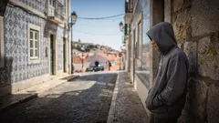 Porque é que os adolescentes usam moletom no calor? 5 razões que fazem sentido