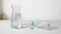 Microplásticos na água engarrafada: o que se sabe e como reduzir já