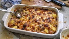 Gratinado de porco com ananás no forno: cremoso, dourado e fácil de fazer