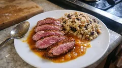 Peito de pato com molho de laranja: simples de fazer e com toque de restaurante