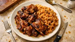 Cabrito no forno com arroz: assado suculento e arroz cheio do molho