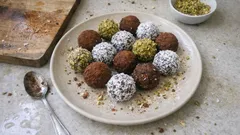 Trufas de chocolate com frutos secos: fáceis, cremosas e perfeitas para oferecer