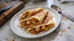 Crepes de maçã e canela com recheio suculento — fáceis e com ar de sobremesa especial