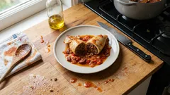 Lulas recheadas com carne picada e chouriço — tenras, com molho simples no tacho